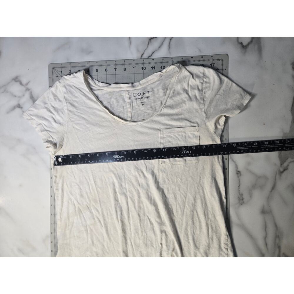 Loft Vintage Soft Pocket Tee Size Med. Lightweight Fabric - Picture 3 of 5
